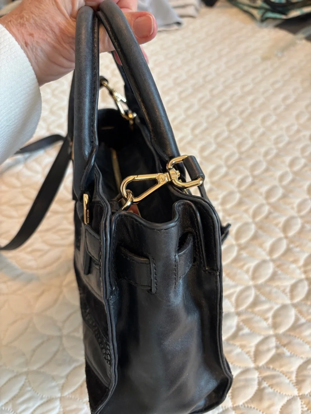 Michael Kors Selma Chevron Black Leather Suede and Snakeskin Shoulder Bag EUC